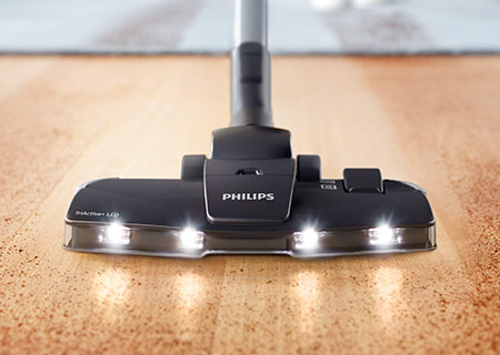 Направете невидимия прах видим със светодиодния накрайник TriActive+