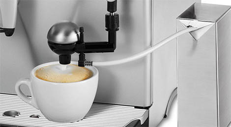 Първата автоматична приставка за разпенване на мляко на Saeco, Cappuccinatore (1996&nbsp;г.)